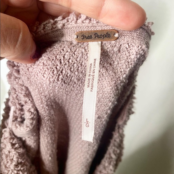 Free People Popcorn Sweater Large Blush - Picture 9 of 9